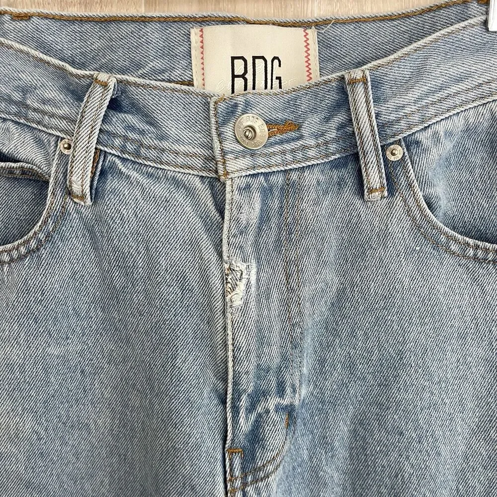 BDG Urban Outfitters Baggy Skate Fit Jeans Men's 32x30 Naturally Distressed Blue - Picture 3 of 16